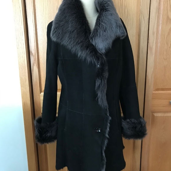 Toscana Shearling Coat in Black Brisa from Nordstrom’s - Picture 4 of 16
